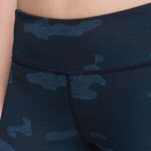 Lululemon Clip-In Crop Texture Lotus Camo Oil Slick Blue/Alberta Lake -  NWT - 6